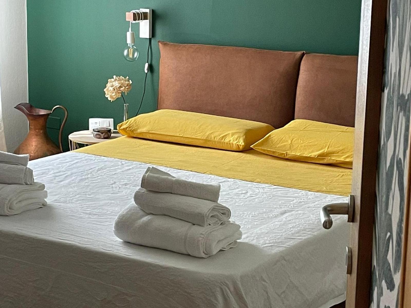 Casa Sivori Sul Lago Di Garda Con Ampio Giardino 代森扎诺-德尔加达 外观 照片